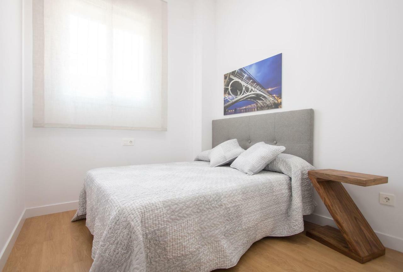 Murallas De Sevilla Apartamento Con Garaje 4 Pax Экстерьер фото